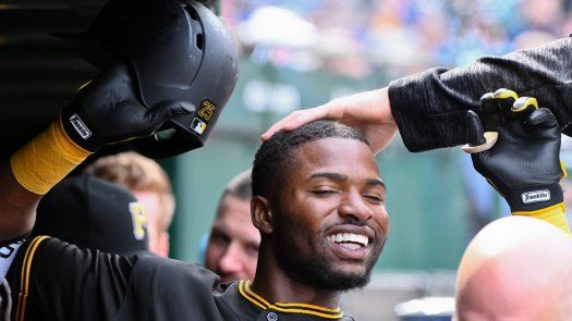 Polanco aporta 2 jonrones y Piratas doblegan a Cachorros