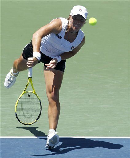 Kuznetsova derrota a Pennetta y avanza a final en San Diego