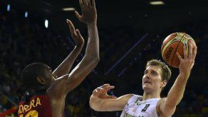 Eslovenia consolida el liderato del grupo D al vencer a Angola