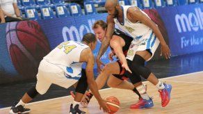 Correcaminos pierden ante Flamengo en un partido ajustado