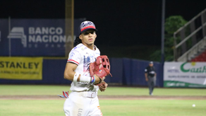 Béisbol Mayor 2025: Luis Rivera de Panamá Metro fue elegido como el Novato del Año