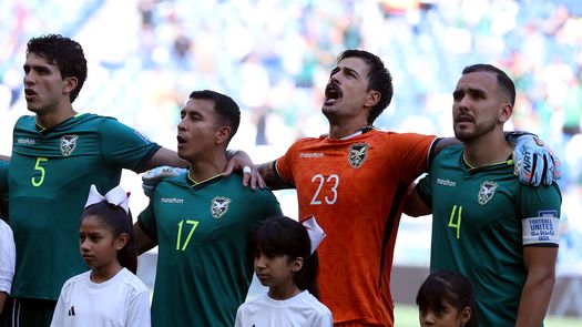 Bolivia deja en el camino a Surinam y sueña con el Mundial Bolivia deja en el camino a Surinam y sueña con el Mundial