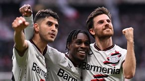 Bayer Leverkusen gana por goleada y sigue con racha de invicto