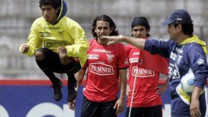 Mundial: Valencia en duda para juego ante Brasil