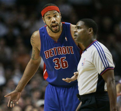 NBA prevé sancionar gestos injuriosos explí­citos