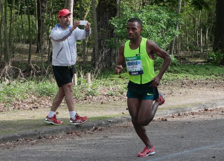 Bekele y Dibaba ganan en 10 km de la Great Manchester Run