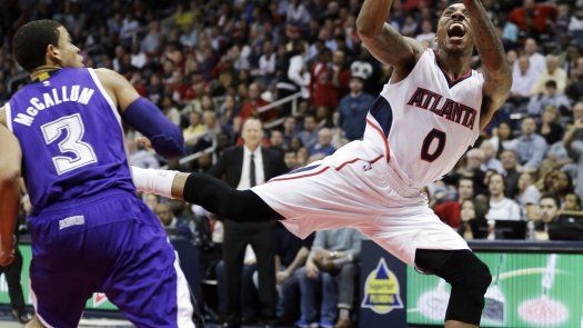 Hawks anotan 130 puntos y aplastan a Kings