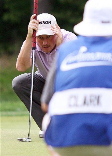 Clark toma la ventaja en el golf de Norton
