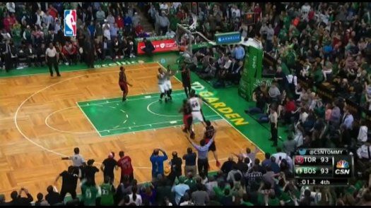 Celtics vencen 95-93 a Toronto