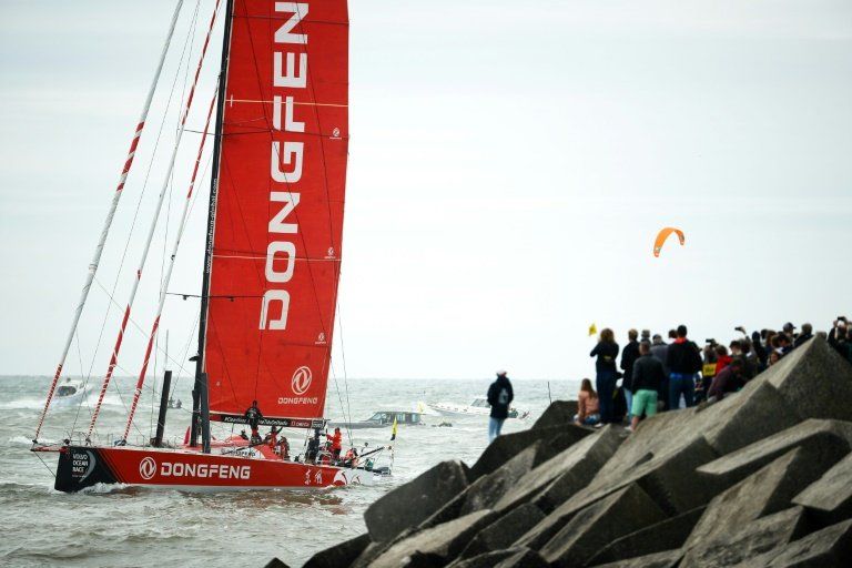 El barco chino Dongfeng gana la Volvo Ocean Race por delante del español MAPFRE