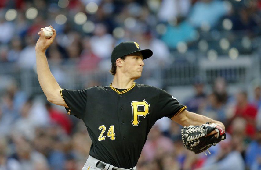 Bravos ganan a Piratas con sencillo remolcador de Adams