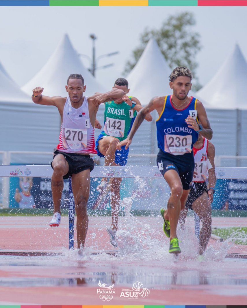En redes sociales corre un vídeo de polémica entre Freddy Góndola y Fidel Escobar en las semifinales en Costa Rica.