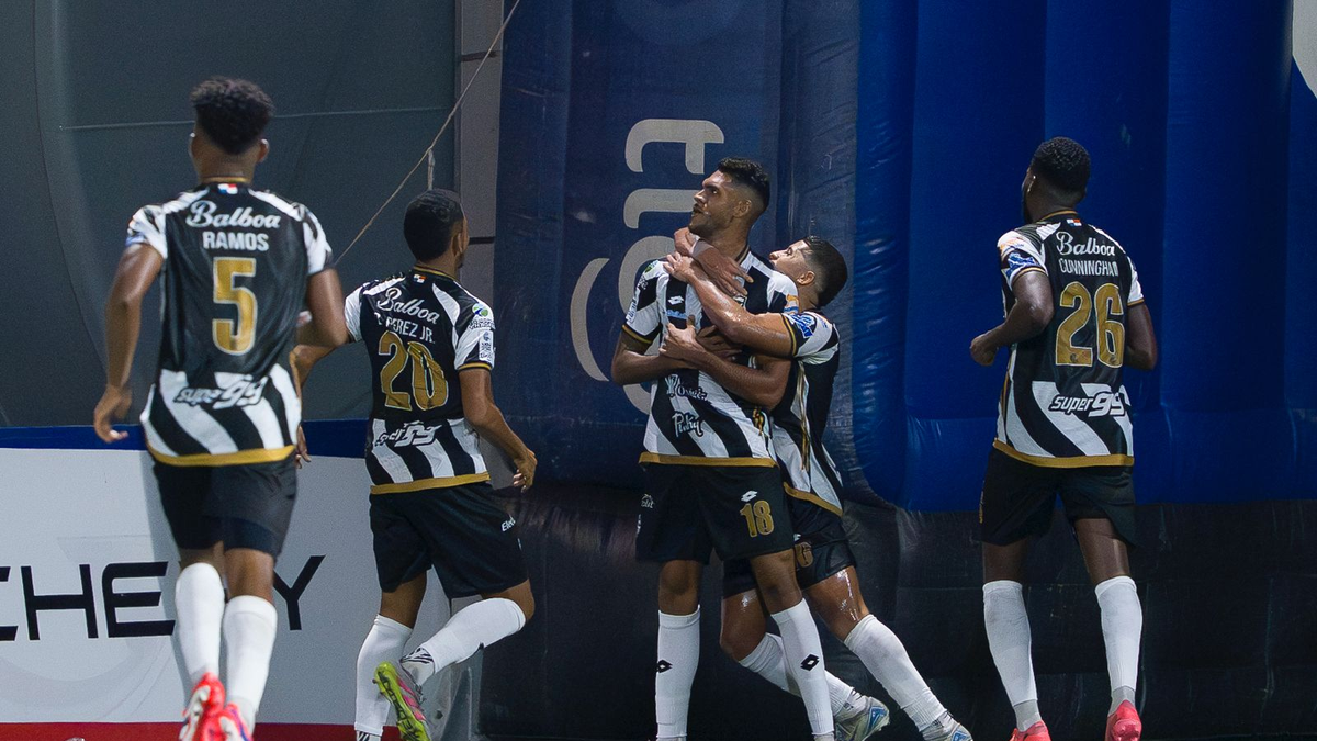 LPF: El Tauro FC se llevó el Clásico Nacional y agrava crisis del CD Plaza Amador LPF: El Tauro FC se llevó el Clásico Nacional y agrava crisis del CD Plaza Amador