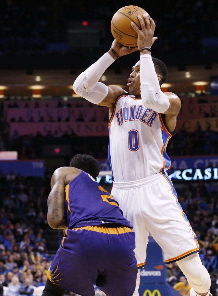 Westbrook llega al 50mo triple-doble de su carrera