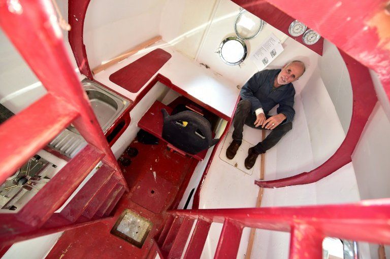 El Atlántico a bordo de un tonel, el reto de un aventurero francés