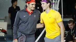 Nadal derrota a Federer en exhibición benéfica