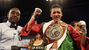 El Divino Rafael Espinoza hará su primera defensa titular este viernes