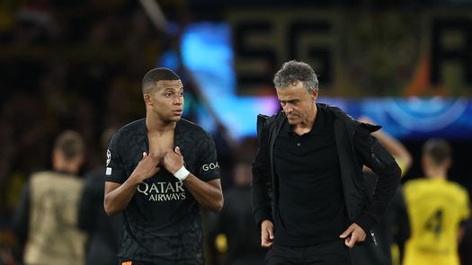 Kylian Mbappé junto a&nbsp; Luis Enrique&nbsp;