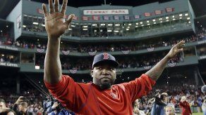 David Ortiz sale de hospital tras ser baleado
