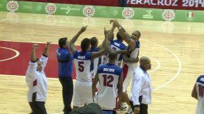 Panamá sigue invicto en el baloncesto de los JCC