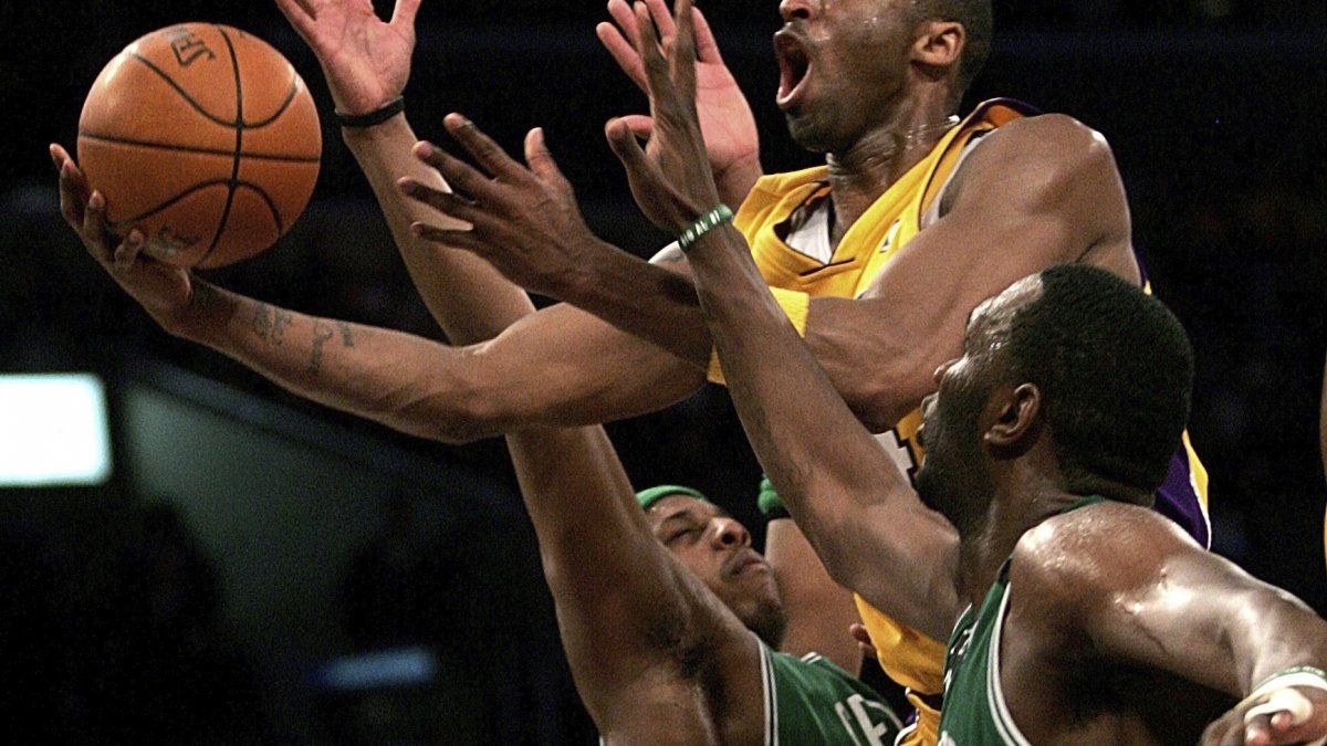 Kobe, Duncan y Garnett al Salón de la Fama de baloncesto