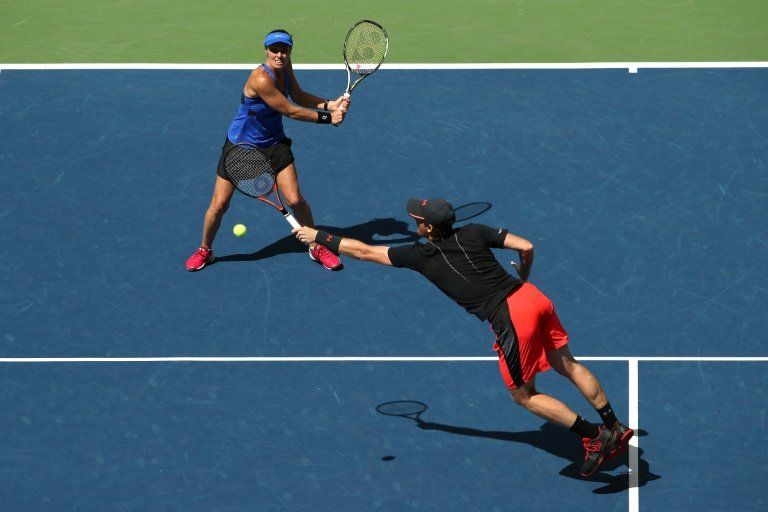 Hingis y Murray ganan el dobles mixto del US Open