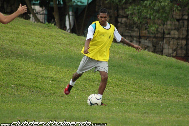 Panameño Negrito Quintero jugará en Mineros de Zacatecas
