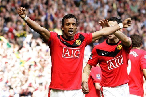 Inglaterra: Man U vence al Tottenham y sigue en pelea por tí­tulo