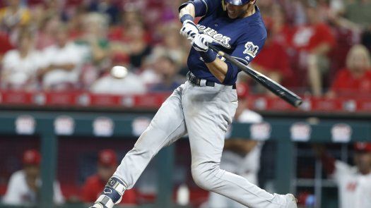 Yelich batea el ciclo; Cerveceros ganan en 10 innings