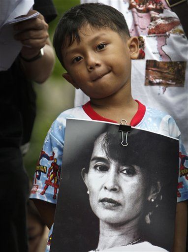 Seguridad hermética en juicio contra Suu Kyi en Mianmar