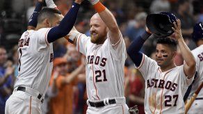 Fisher debuta en MLB con jonrón y Astros aplastan a Rangers