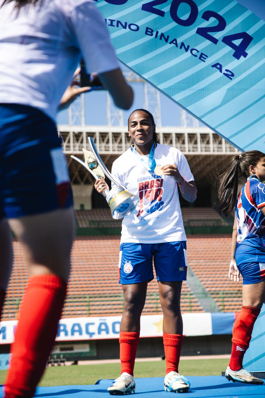 Wendy Natis y el Esporte Clube Bahia ascienden a la primera división en Brasil