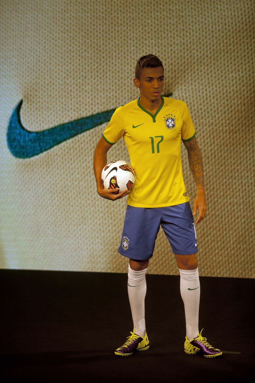 Brasil pierde lustre en la antesala del Mundial