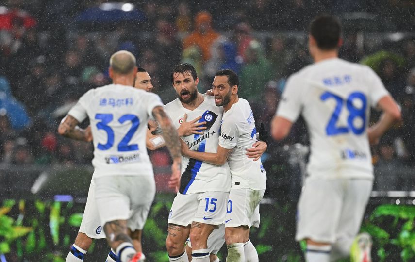 Inter de Milán encamina el título con su victoria ante Roma