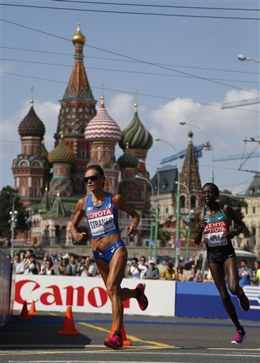 Kiplagat revalida título de maratón femenino