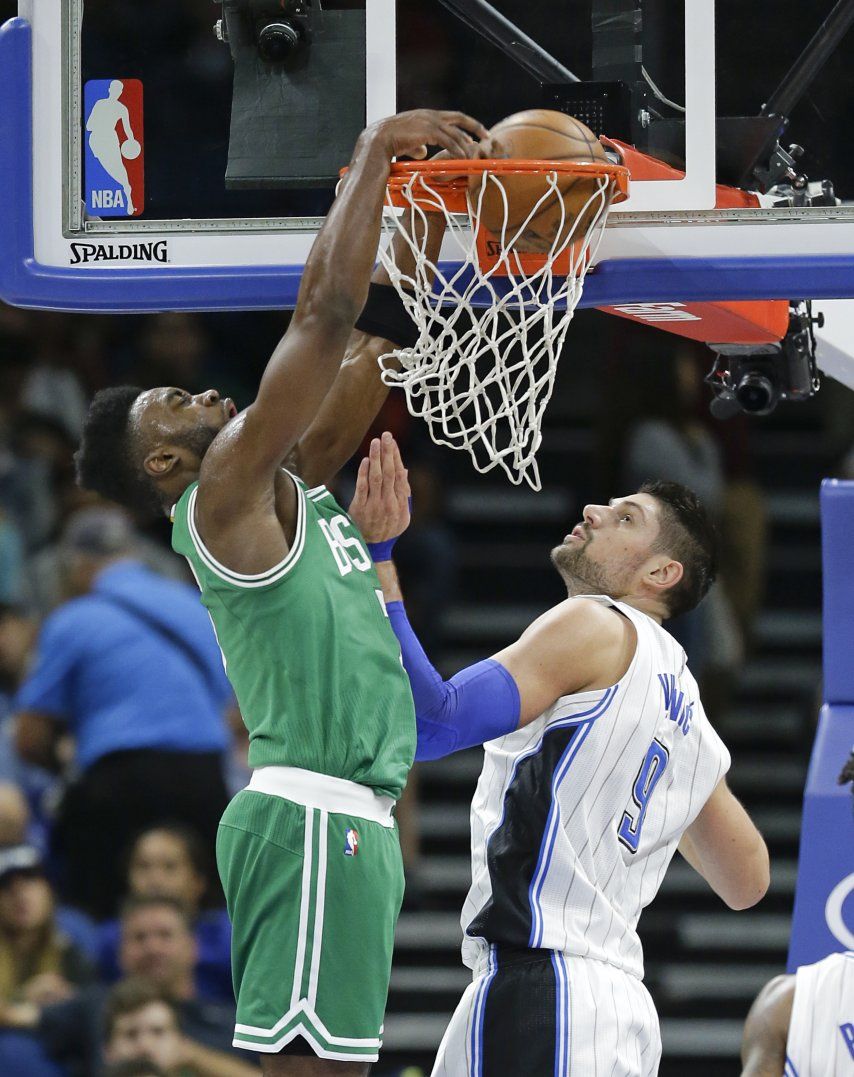 Bradley comanda paliza de Celtics sobre el Magic