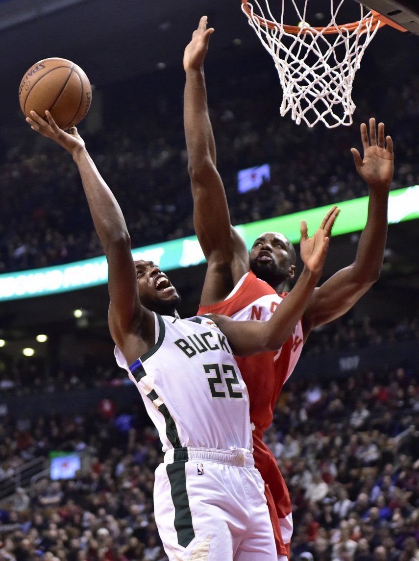 Bucks rompen racha de Raptors de 10 triunfos en casa