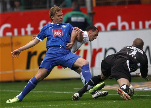 Hannover gana 2-0 a Bochum en la Bundesliga