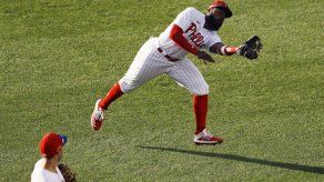 Josh Harrison firma con los Nacionales