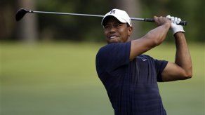 Woods pone fin a ausencia de tres meses en torneo Bridgestone
