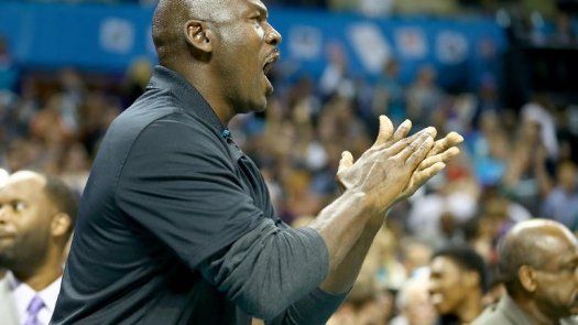 Zapatillas de Michael Jordan vendidas en subasta por 33.387 dólares