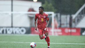 New York Red Bulls convocan al panameño Omar Valencia