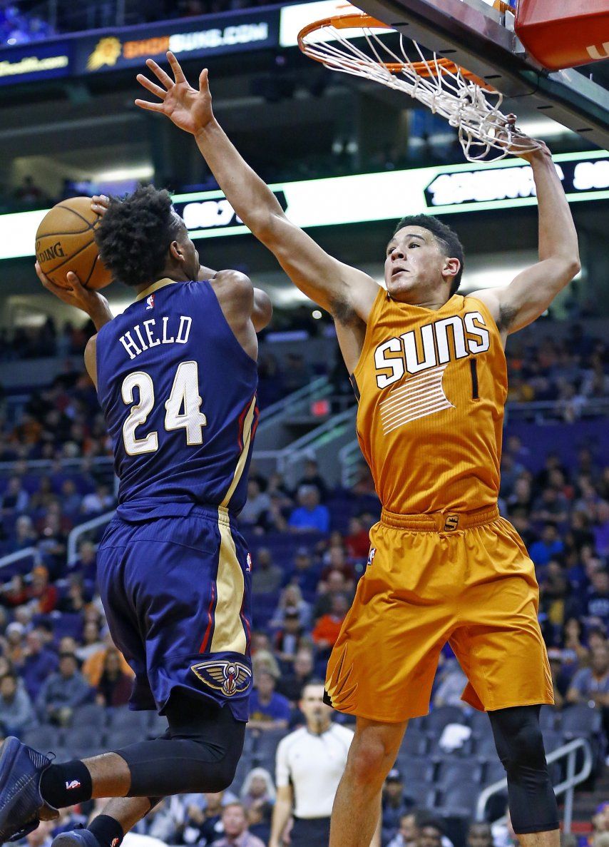 Frazier logra triple-doble, Pelicans ganan en tiempo extra