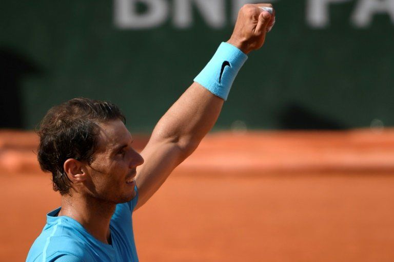 Nadal se pasea ante Pella hasta tercera ronda de Roland Garros