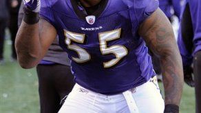 Unos Ravens redondos visitan a los recargados Chargers