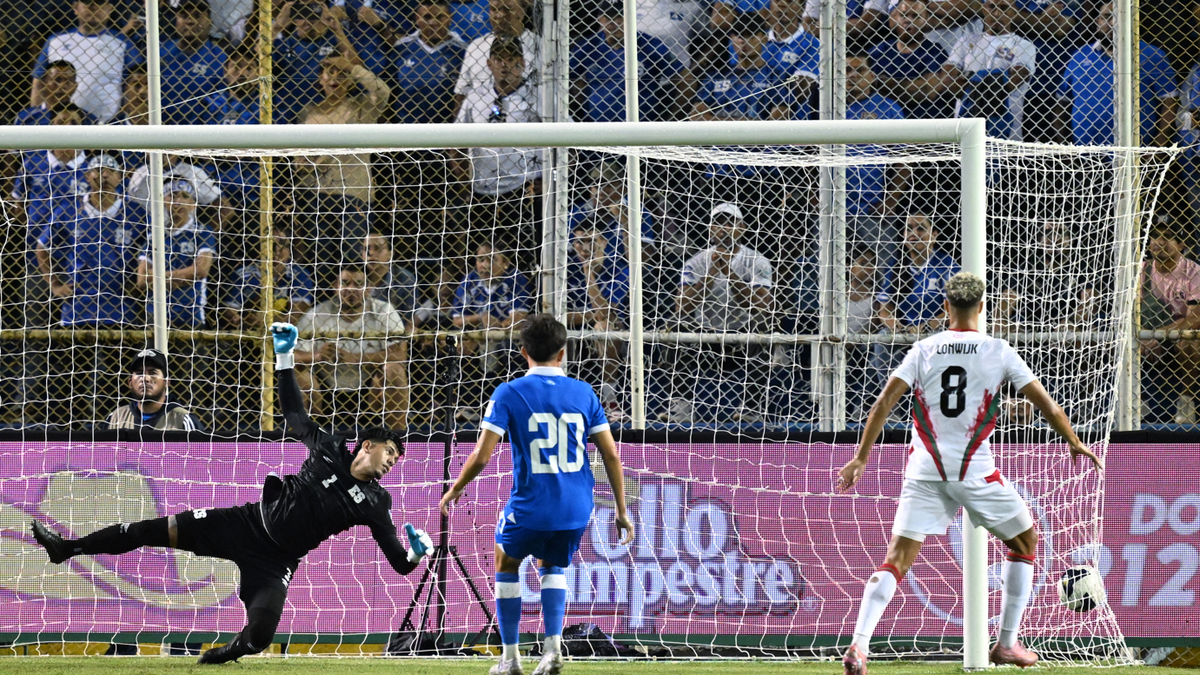 La selección de Surinam denuncia insultos racistas en duelo de eliminatorias Concacaf