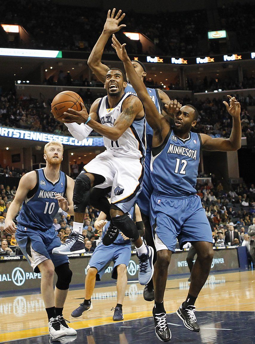 Grizzlies arrasan a los T-wolves