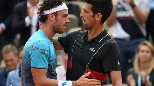 Cecchinato da la gran sorpresa al colarse en semifinales a costa de Djokovic