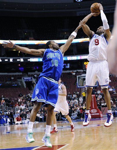 NBA: 76ers 119, Timberwolves 97; Iguodala encesta 24 puntos
