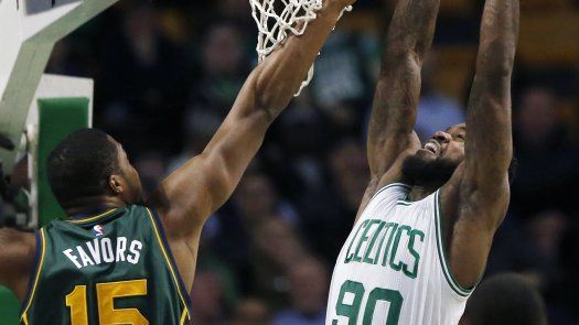 Celtics amplían racha de triunfos en casa al vencer a Utah